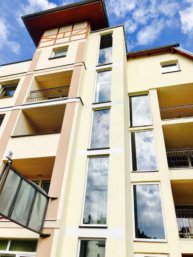 Apartamenty Platinum Лукенцин Екстер'єр фото